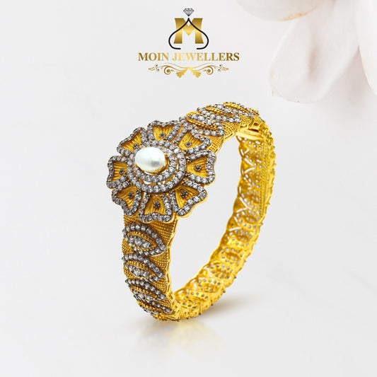 Pearl Gold Kara Design