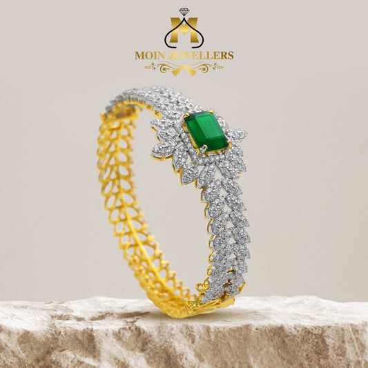 Green Stone Gold Kara