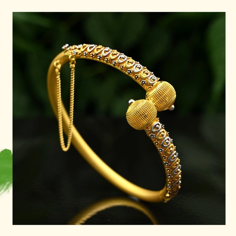 Latest Design Gold Bracelet