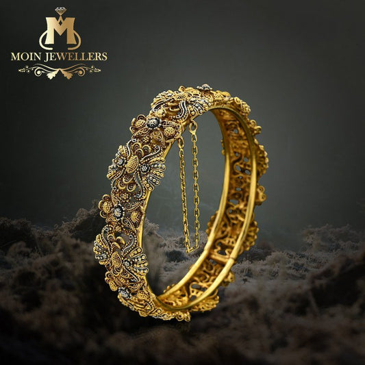 Female Gold Bracelet