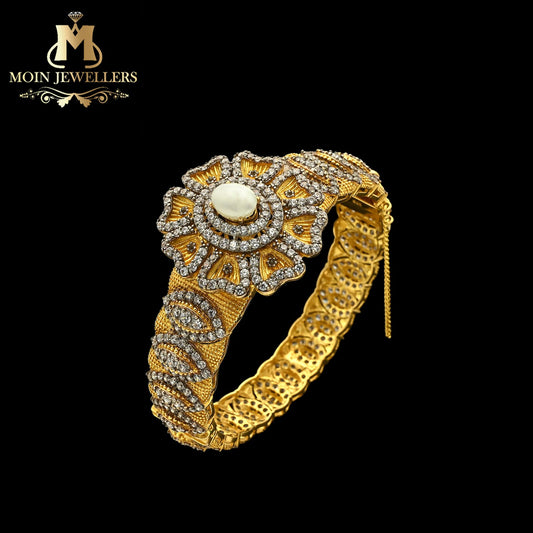 Pearl Gold Kara Design